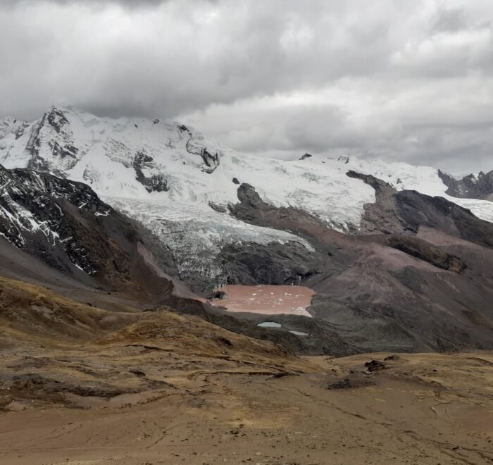 Ausangate 7 Lakes – group trekking by turquoise lakes in Cusco