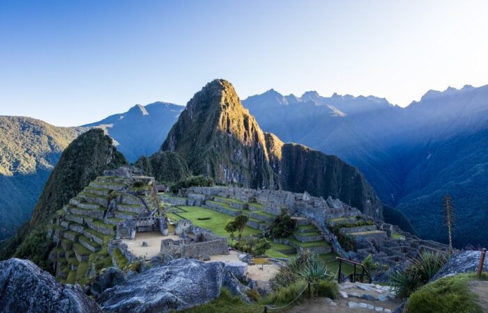Short Inca Trail 1 Day – panoramic view of the trail leading to Machu Picchu